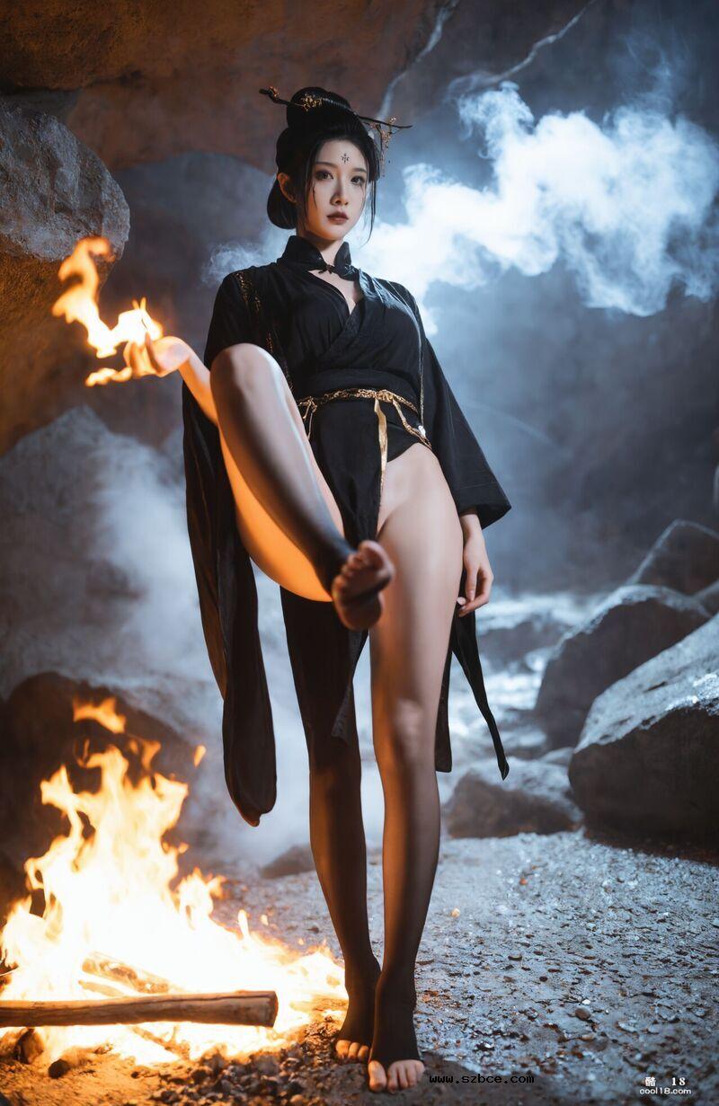 【AI生成】黑神话-有容奶大的四妹